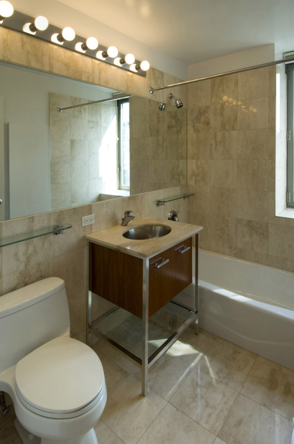 Archstone Chelesa: Bathroom