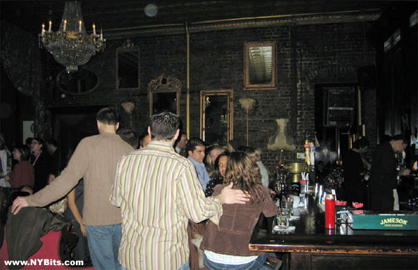 Auction House: View with Flash