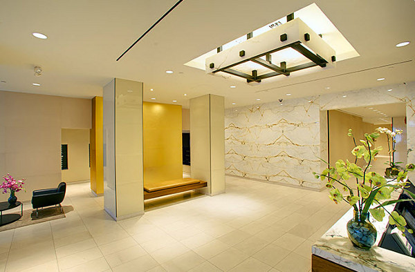 The Metro: Lobby