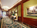 Paramount: Lobby