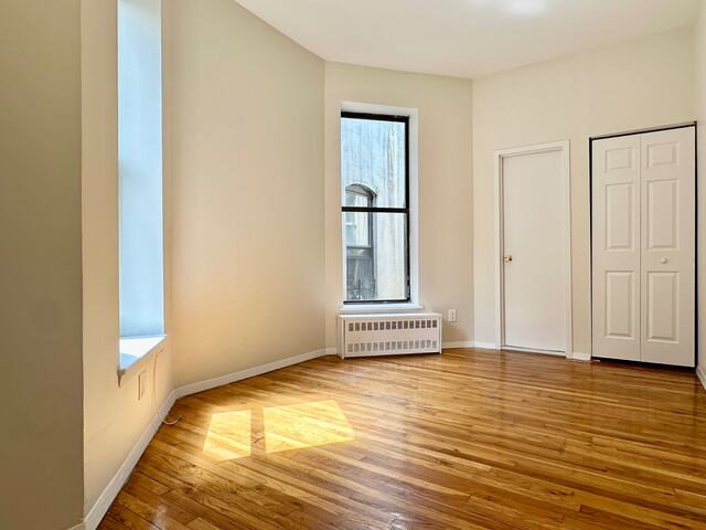 Studio at 951 Amsterdam Avenue