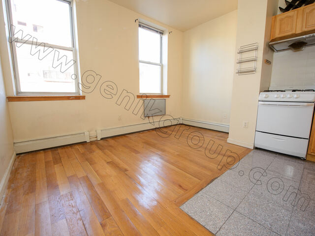 1-Bedroom at 327 Grand Street