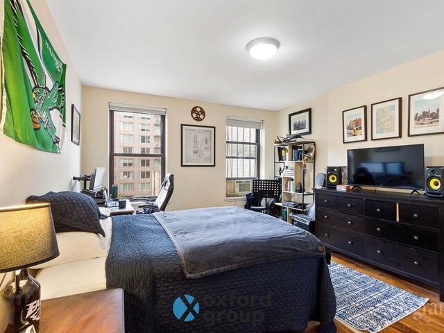 5-Bedroom at 513 Third Avenue