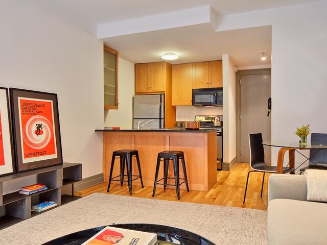 Studio at Court House Apartments