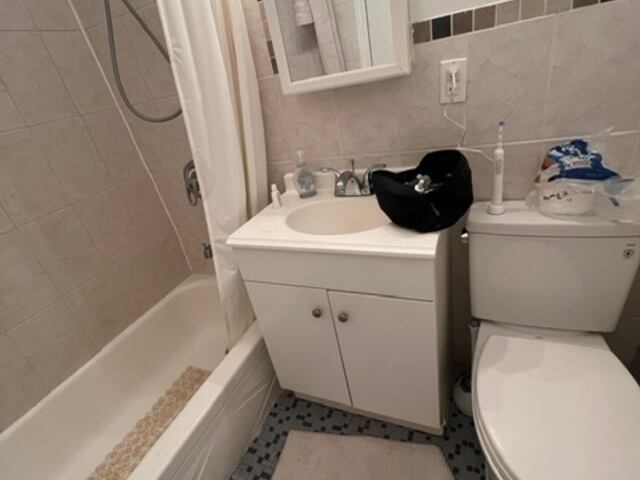 Studio at 624 East 11th Street