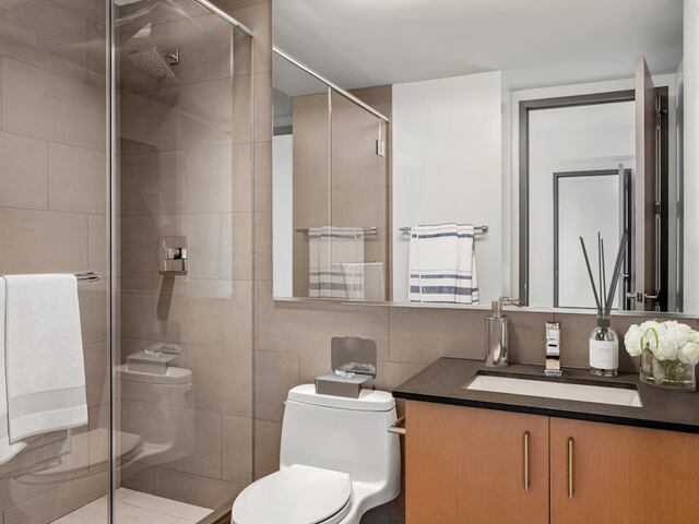 2-Bedroom at New York by Gehry