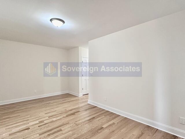2-Bedroom at 1803 Riverside Drive