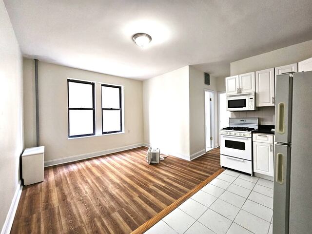 1-Bedroom at 106 Fort Washington Avenue