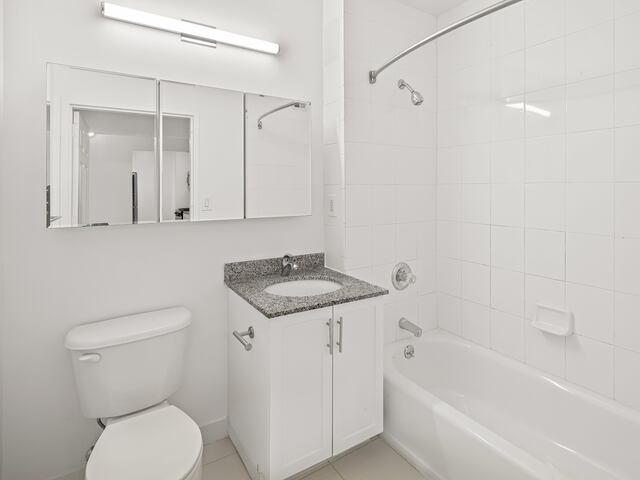 1-Bedroom at Newport: East Hampton