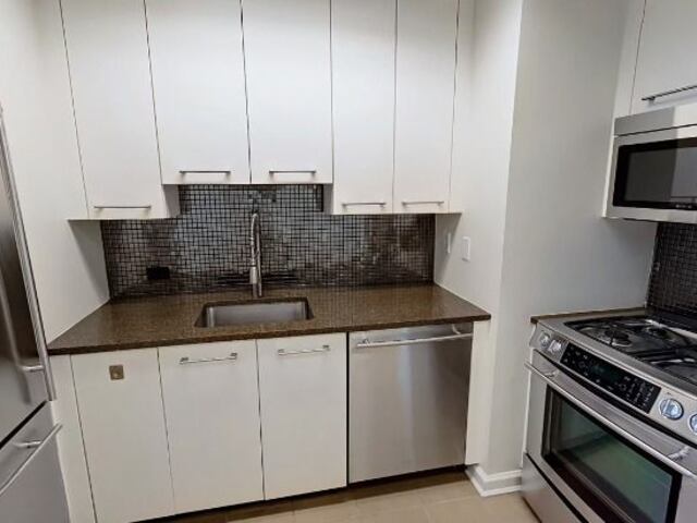 Studio at Chelsea Landmark