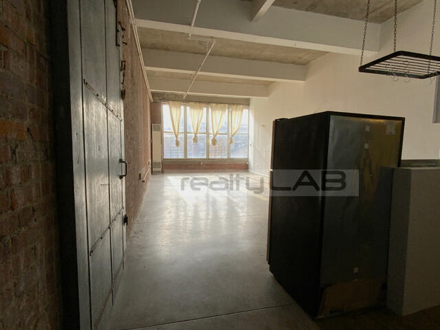 Studio at 1236 Atlantic Avenue