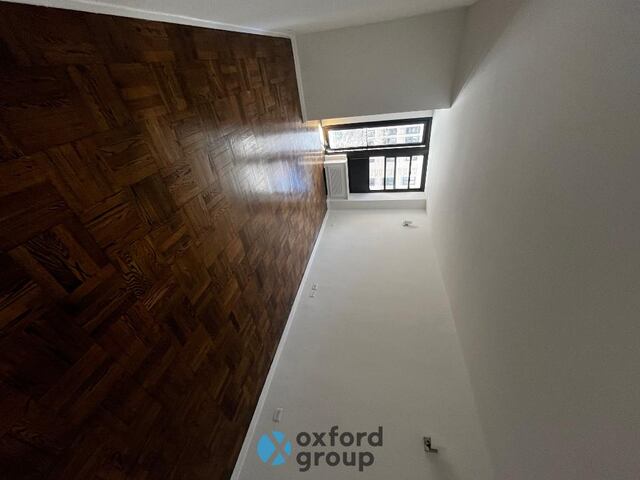 Studio at 165 East 35th Street