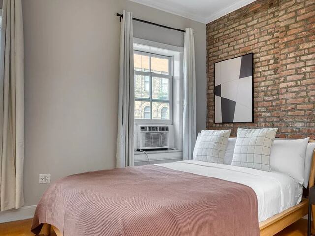 5-Bedroom at 120 Christopher Street