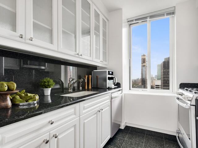 1-Bedroom at Liberty Plaza