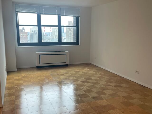 1-Bedroom at Wellesley