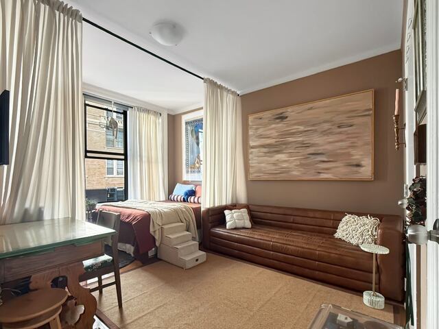 Studio at 155 Riverside Drive