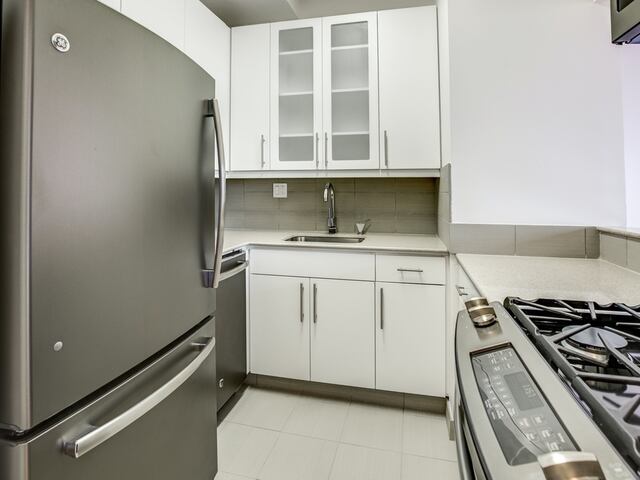 1-Bedroom at Kips Bay Court : 480 Second Ave