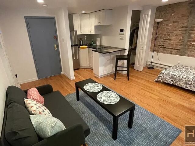 Studio at 413 Pacific Street