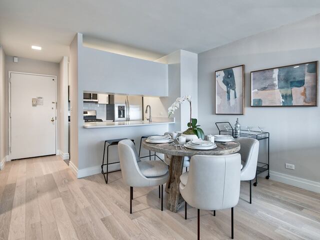 3-Bedroom at Normandie Court: 225 East 95th