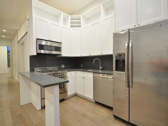 3-Bedroom at 121 Madison Avenue