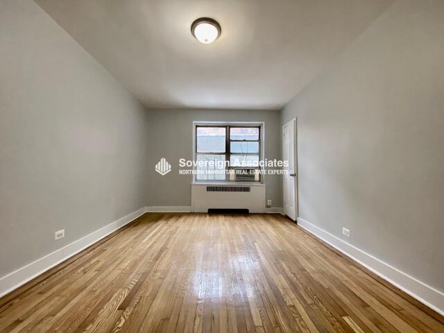 1-Bedroom at 100 Bennett Avenue