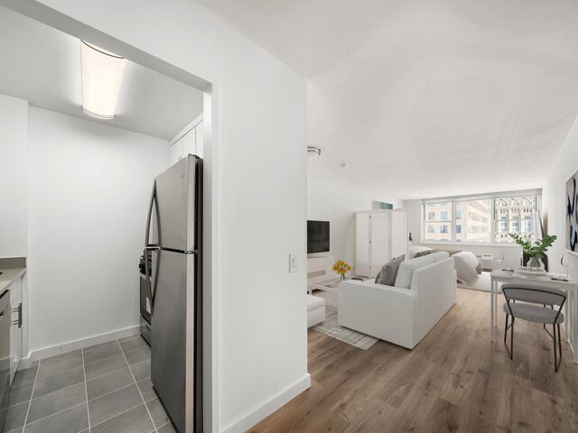Studio at Gateway: 395 South End
