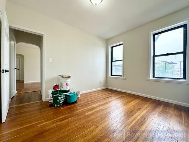 1-Bedroom at 1544 Gillespie Avenue