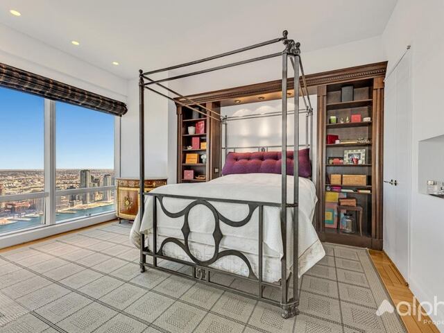 2-Bedroom at Trump World Tower