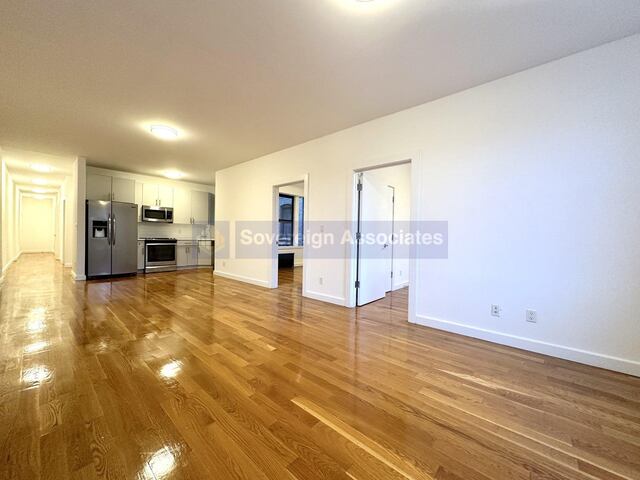 4-Bedroom at The Westbourne : 611 West 137th