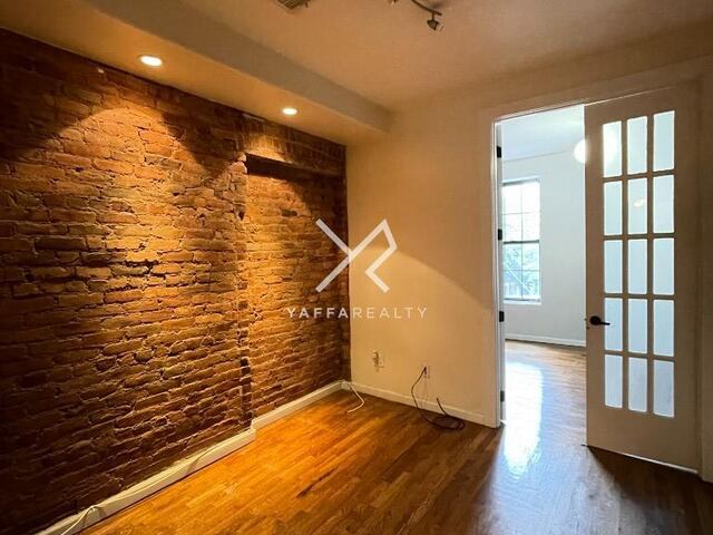 2-Bedroom at 181 Graham Avenue