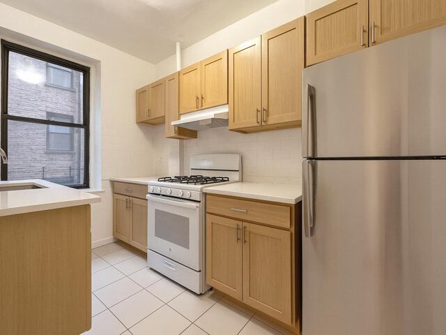 2-Bedroom at 536 Fort Washington Avenue