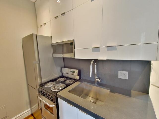 1-Bedroom at 326 East 35th Street