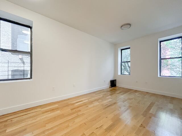 2-Bedroom at The Westbourne : 605 West 137th