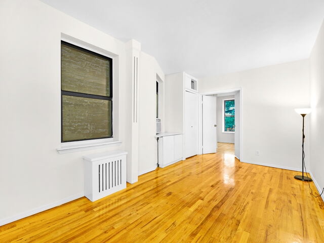 1-Bedroom at 414 West 49th Street