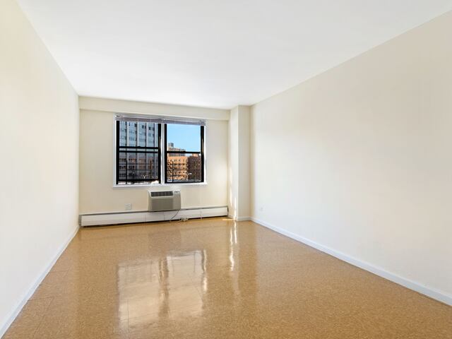 1-Bedroom at LeFrak City: United States