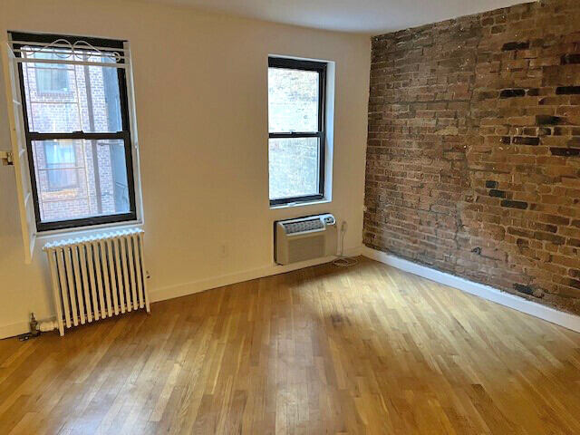 Studio at Sullivan Mews: 115 Sullivan