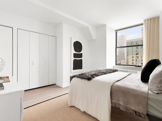 2-Bedroom at 70 Pine Street
