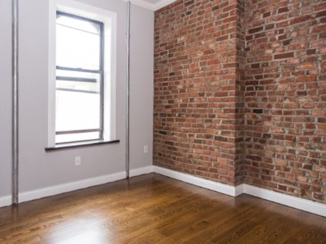 4-Bedroom at 325 East 5th Street