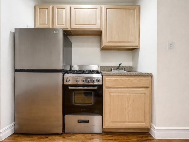 Studio at 936 West End Avenue