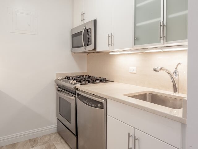 1-Bedroom at Claridge House