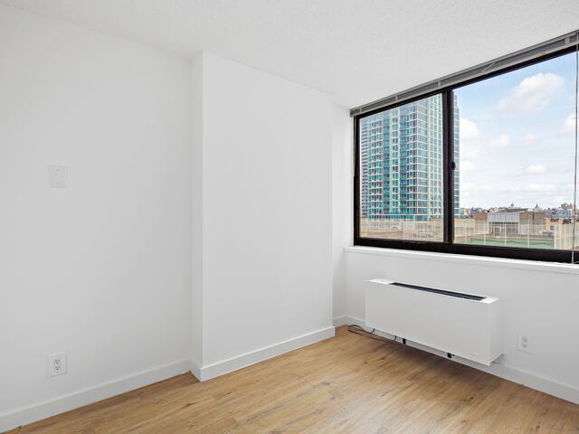 2-Bedroom at Newport: Parkside East