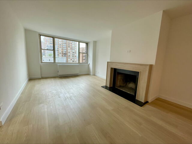 1-Bedroom at Murray Hill Manor