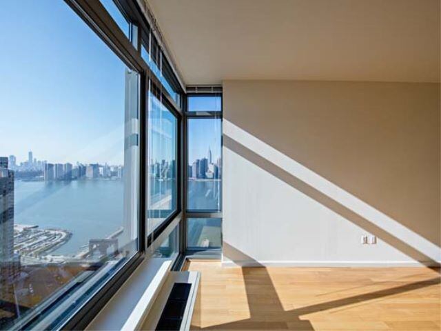 2-Bedroom at Avalon Riverview North