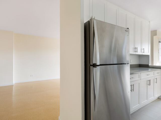 2-Bedroom at LeFrak City: Peru