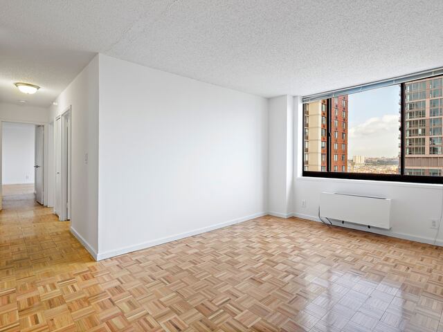 3-Bedroom at Newport: Parkside East