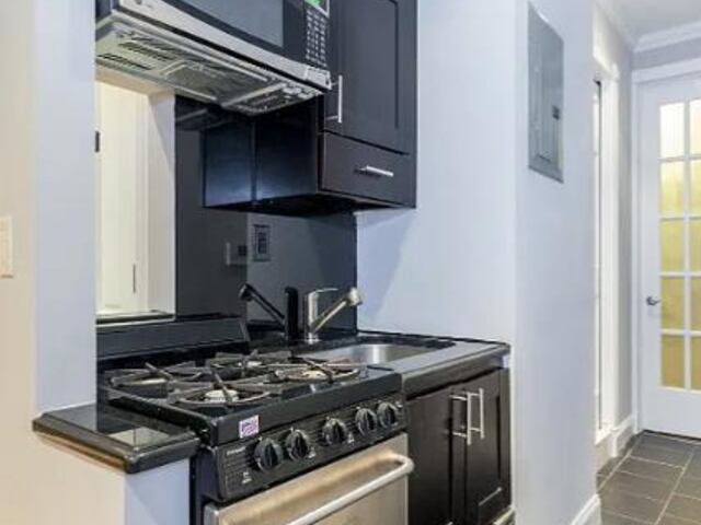 2-Bedroom at 309 East 8th Street