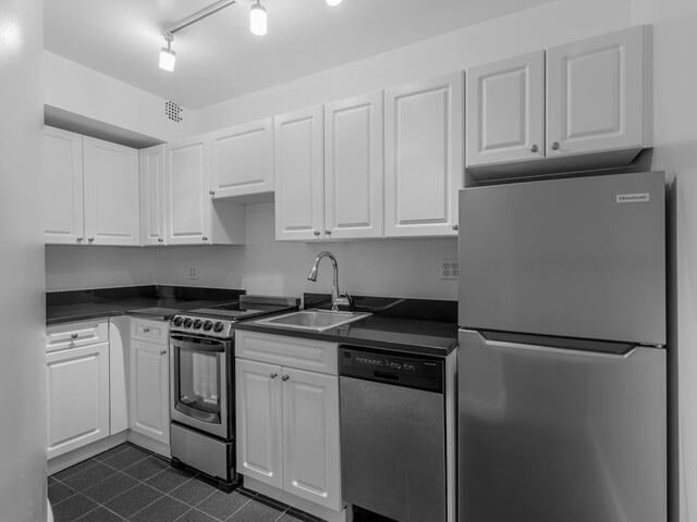 2-Bedroom at 24 Fifth Avenue