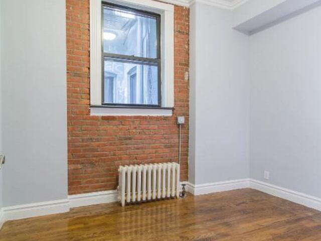 2-Bedroom at 68 Clinton Street