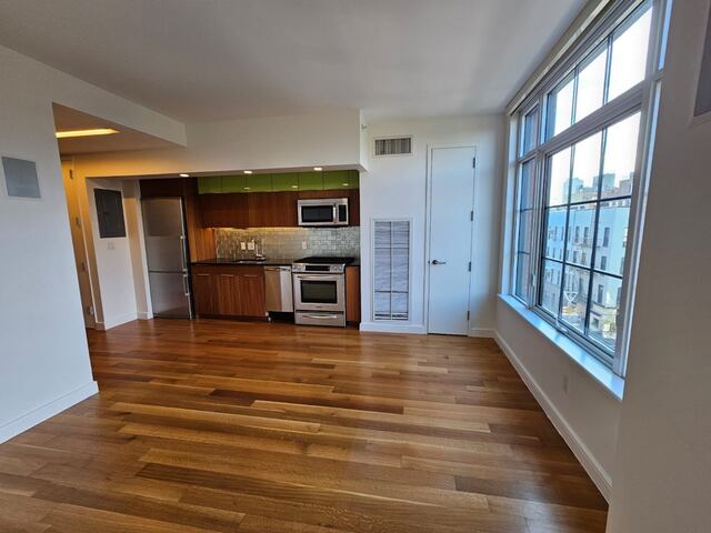 Studio at 101 Bedford Avenue