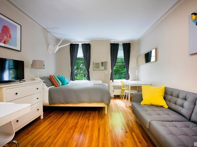 Studio at 328 East 74th Street